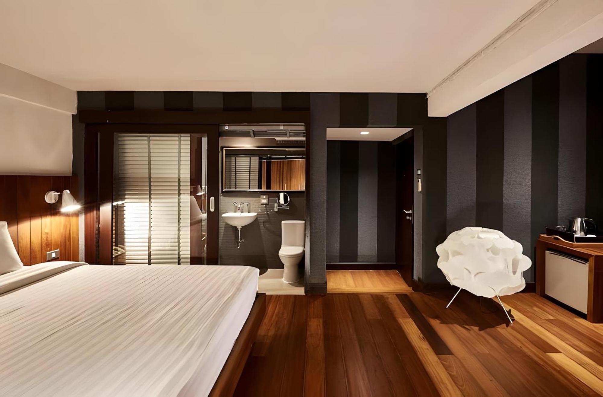 Wish Inn Silom - วิช อินน์ สีลม X Bangkok Dış mekan fotoğraf